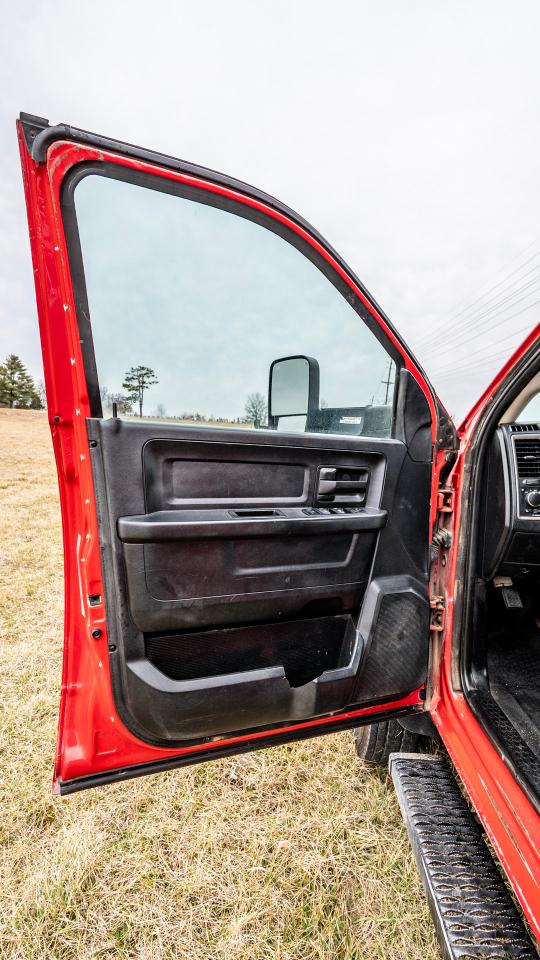 RAM 5500 Crew Cab SWB 2WD DRW 2015