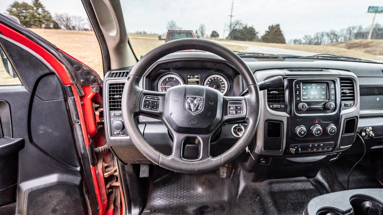 RAM 5500 Crew Cab SWB 2WD DRW 2015