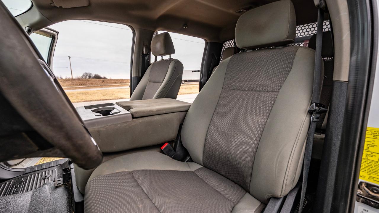 Ford F-550 Crew Cab DRW 4WD 2020