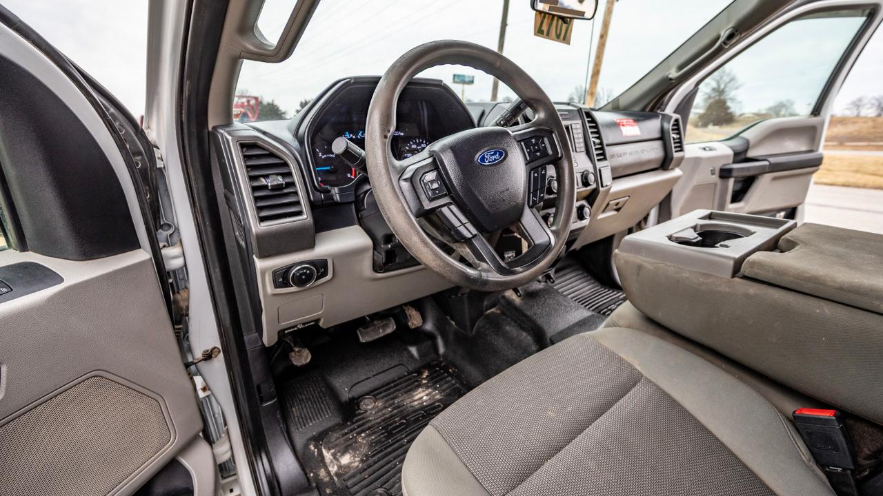 Ford F-550 Crew Cab DRW 4WD 2020