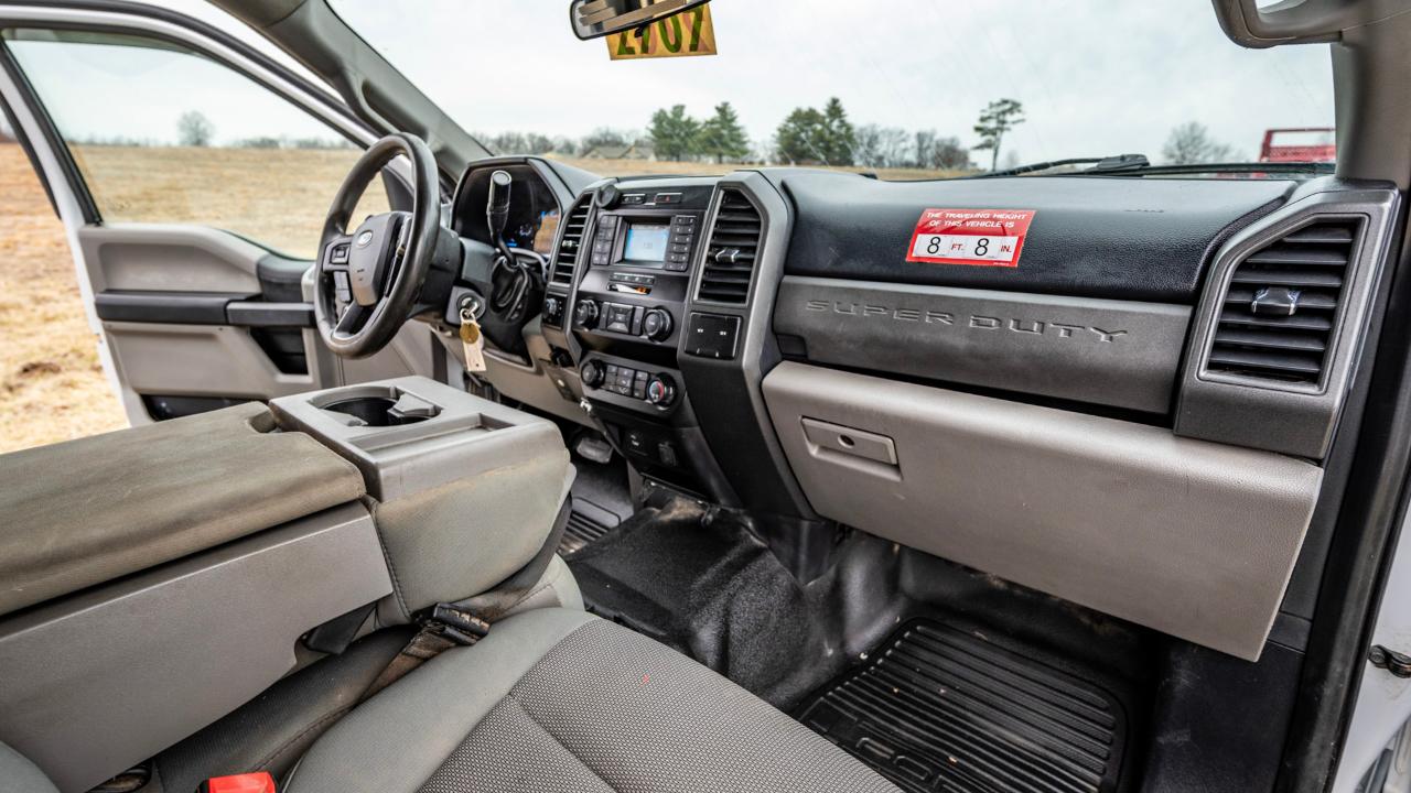 Ford F-550 Crew Cab DRW 4WD 2020