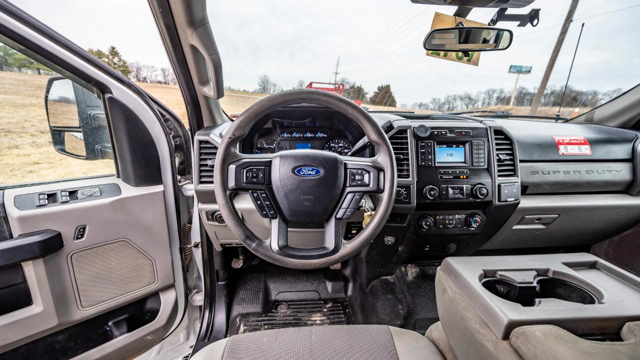 Ford F-550 Crew Cab DRW 4WD 2020