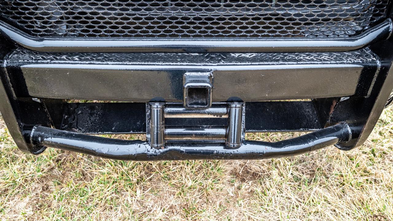 Ford F-350 SD Lariat SuperCab Long Bed DRW 4WD 2011