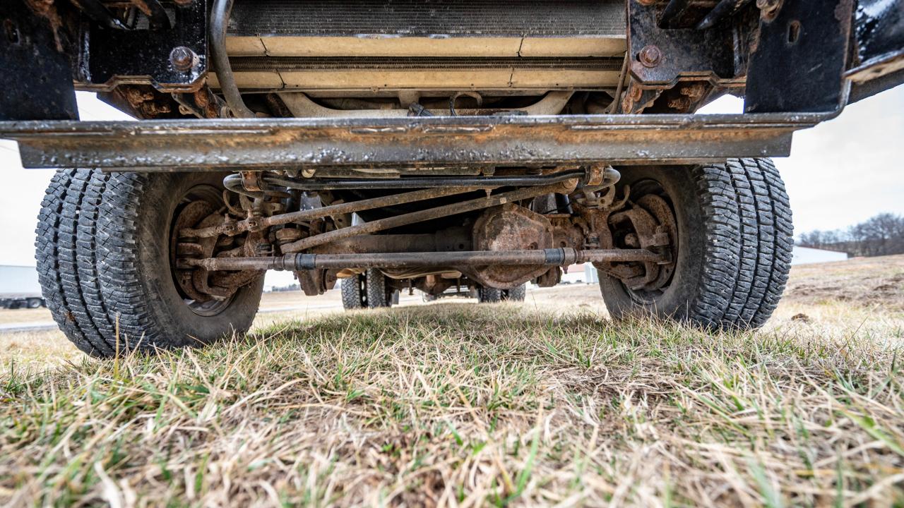 Ford F-350 SD Lariat SuperCab Long Bed DRW 4WD 2011