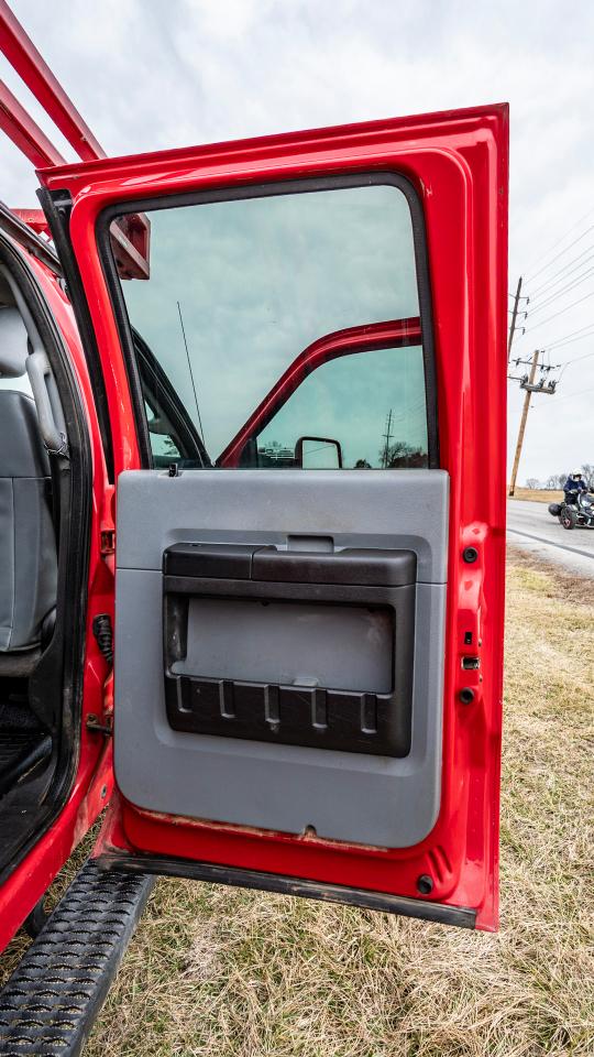 Ford F-550 Crew Cab DRW 2WD 2015