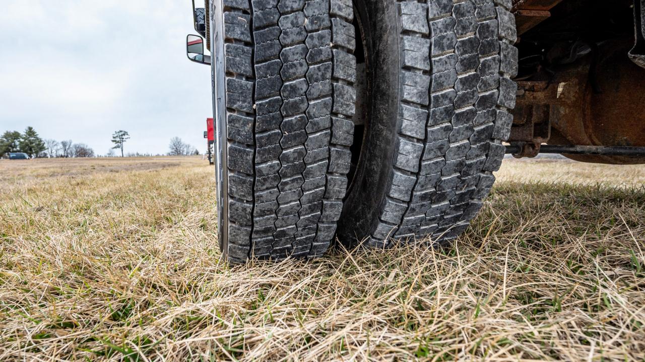 Dodge Ram 5500 Crew Cab 4WD 2012
