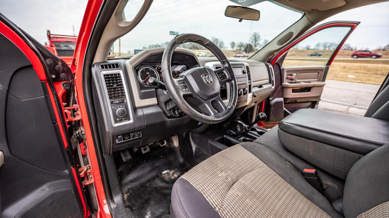 Dodge Ram 5500 Crew Cab 4WD 2012
