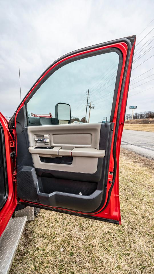 Dodge Ram 5500 Crew Cab 4WD 2012