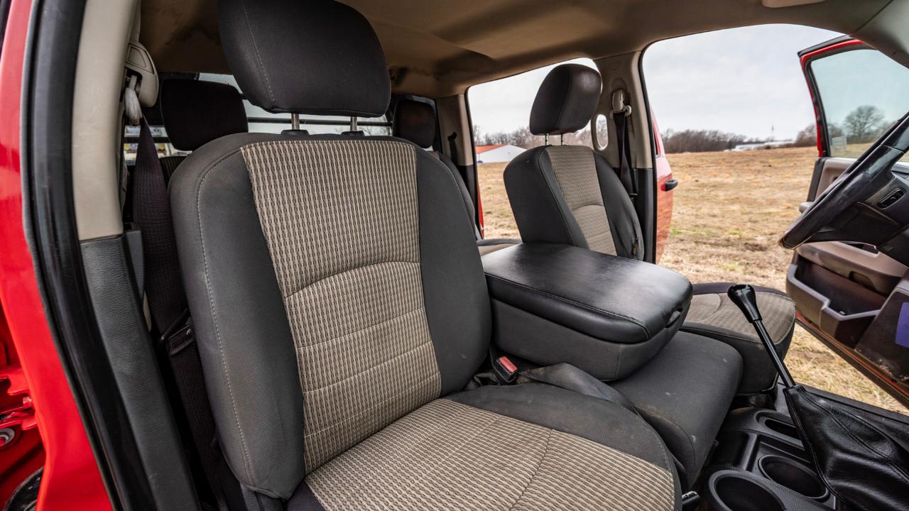 Dodge Ram 5500 Crew Cab 4WD 2012