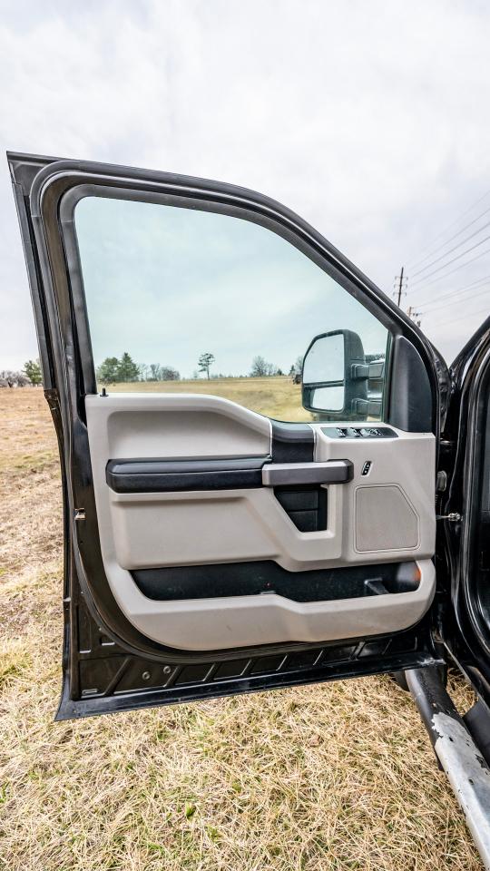 Ford F-550 Crew Cab DRW 4WD 2019