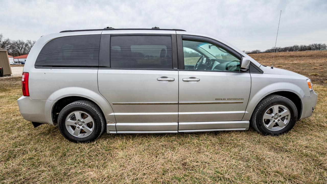 Dodge Grand Caravan SXT 2010