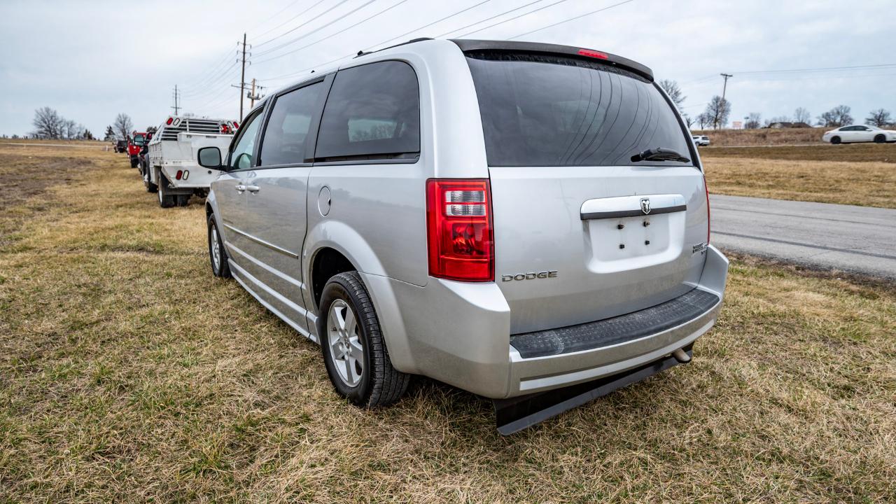 Dodge Grand Caravan SXT 2010