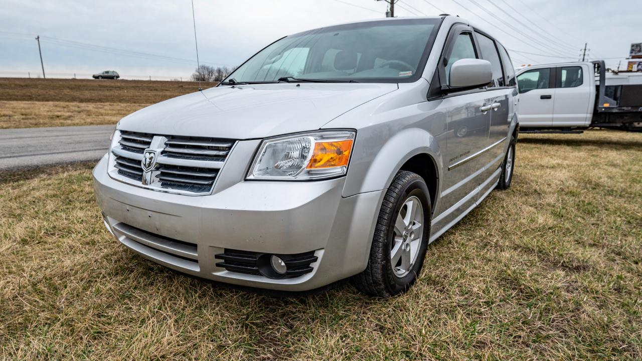 Dodge Grand Caravan SXT 2010