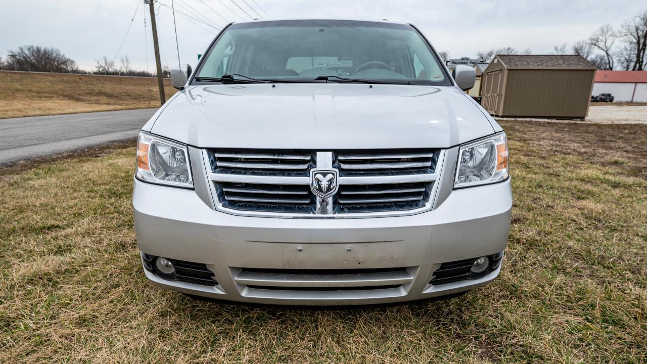 Dodge Grand Caravan SXT 2010