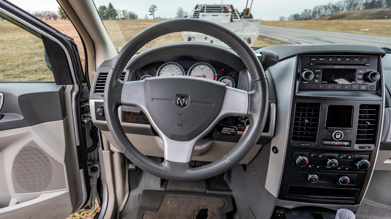 Dodge Grand Caravan SXT 2010