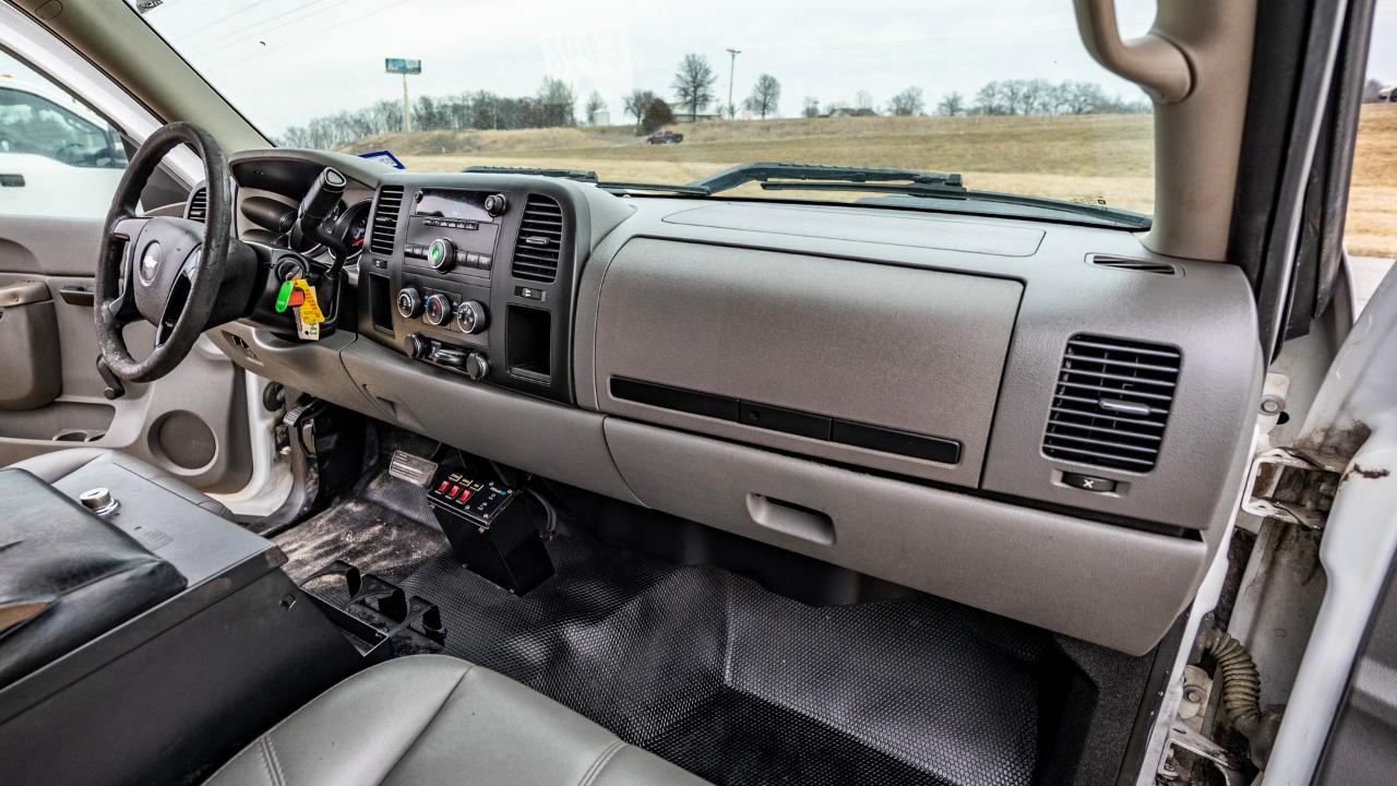 Chevrolet Silverado 3500HD Work Truck Long Box 2WD 2012