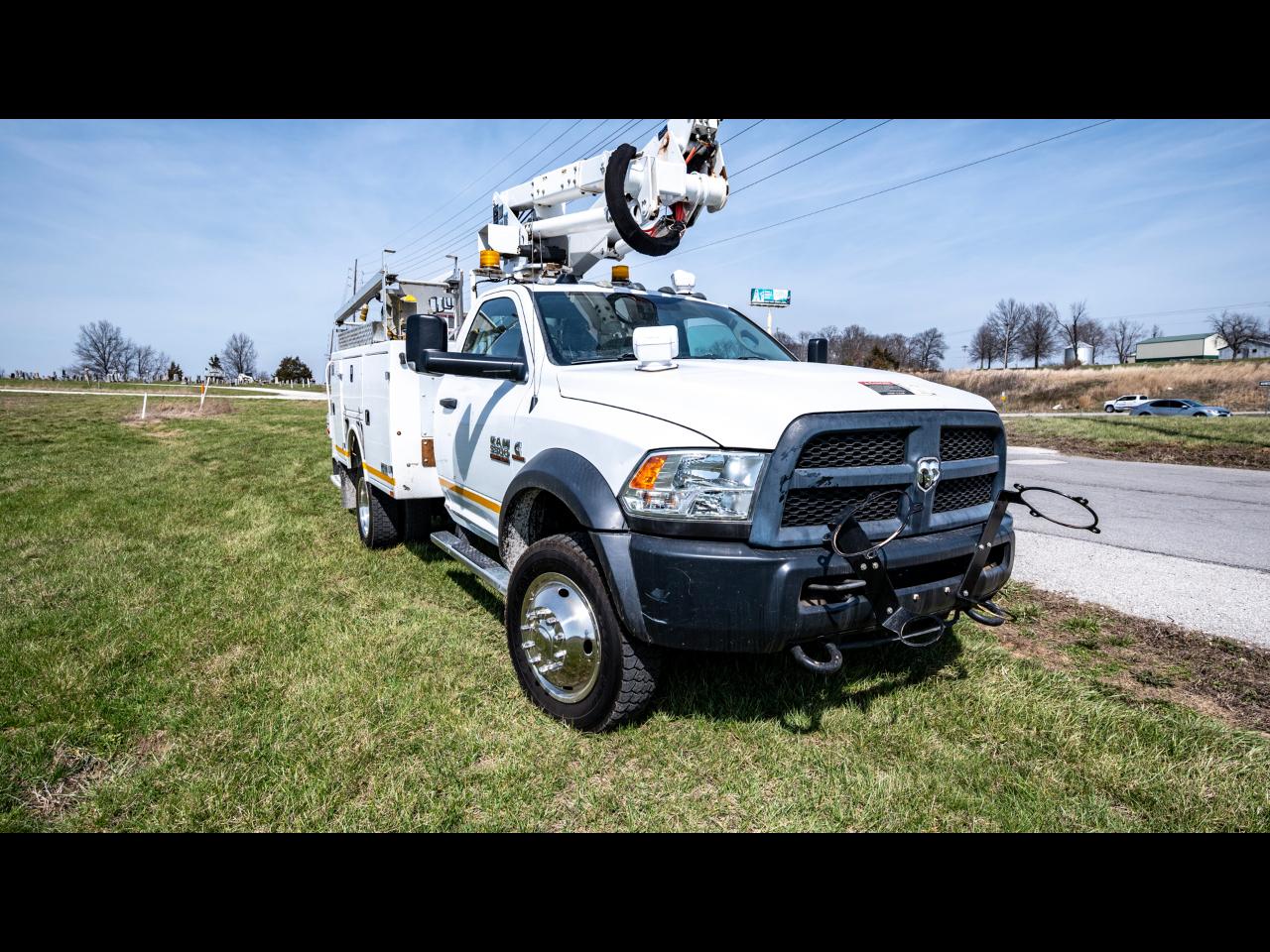 RAM 5500 Regular Cab SWB 4WD DRW 2015