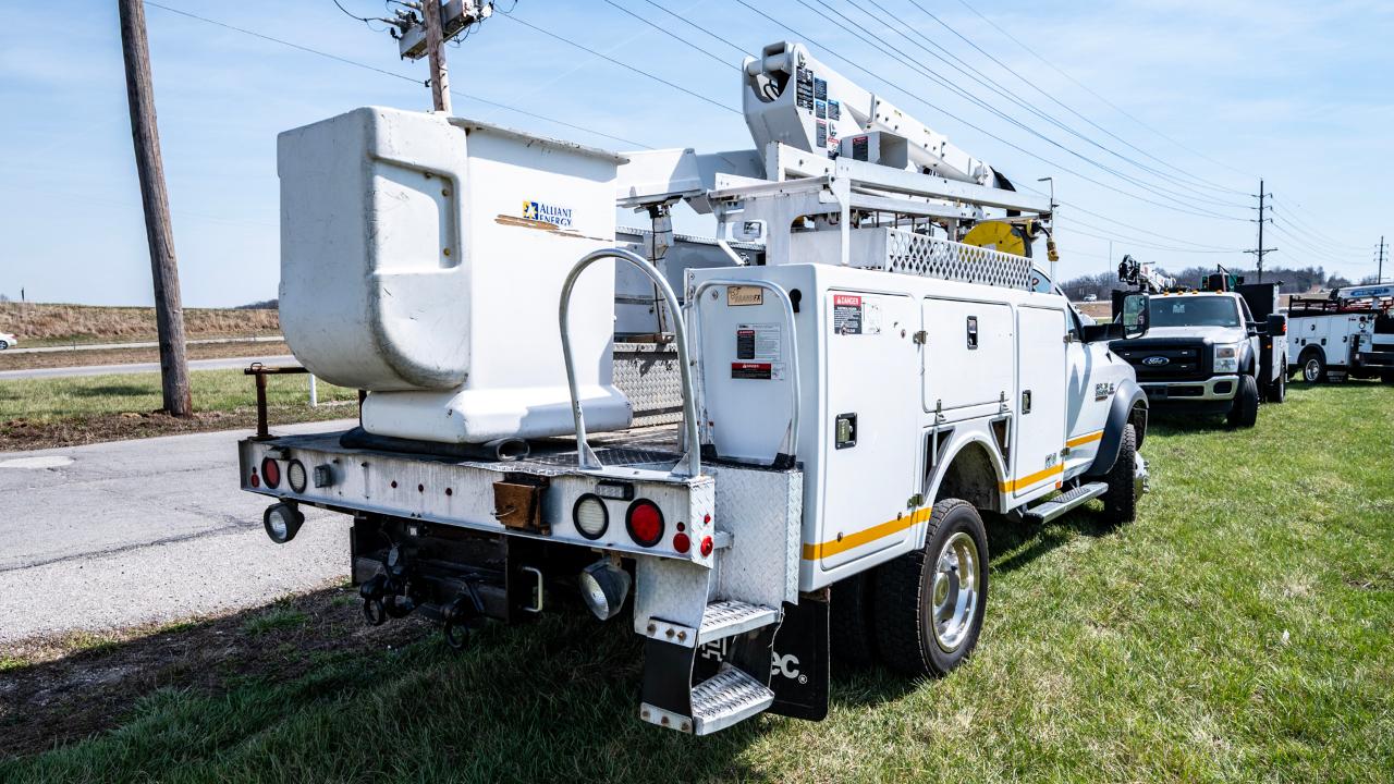 RAM 5500 Regular Cab SWB 4WD DRW 2015