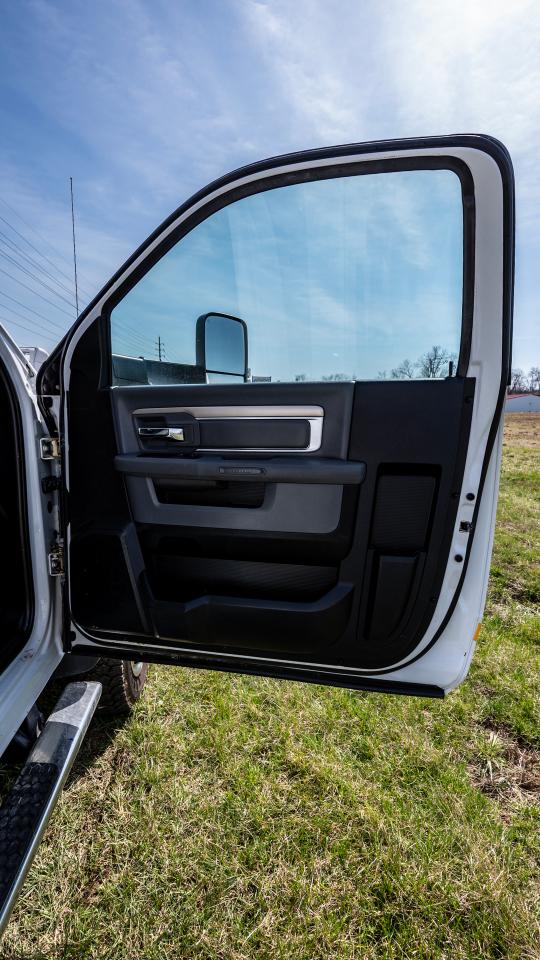 RAM 5500 Regular Cab SWB 4WD DRW 2015