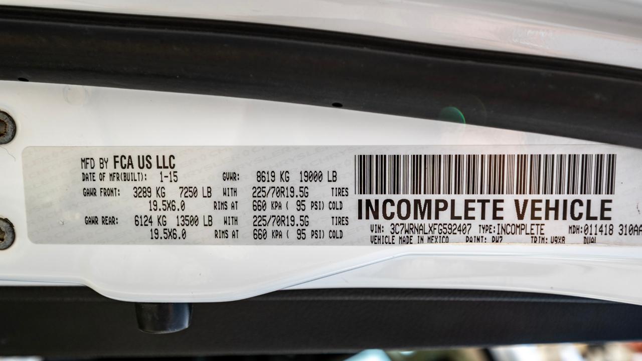 RAM 5500 Regular Cab SWB 4WD DRW 2015