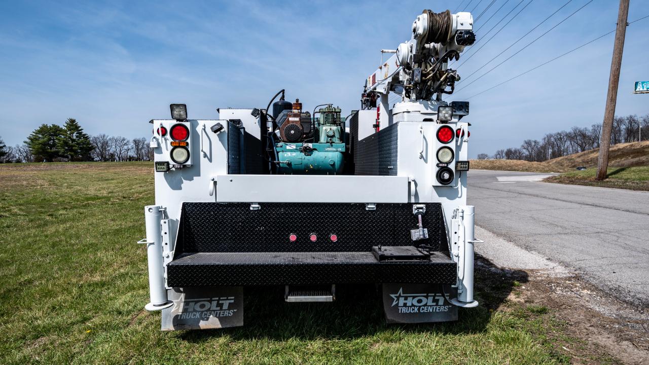 Ford F-550 Regular Cab DRW 2WD 2016