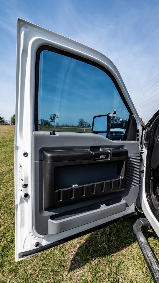 Ford F-550 Regular Cab DRW 2WD 2016