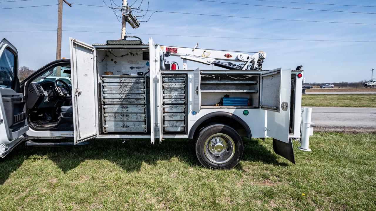 Ford F-550 Regular Cab DRW 2WD 2016