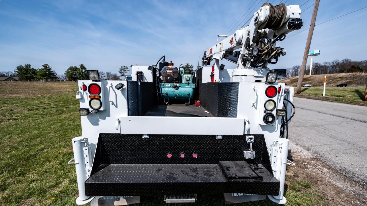 Ford F-550 Regular Cab DRW 2WD 2016