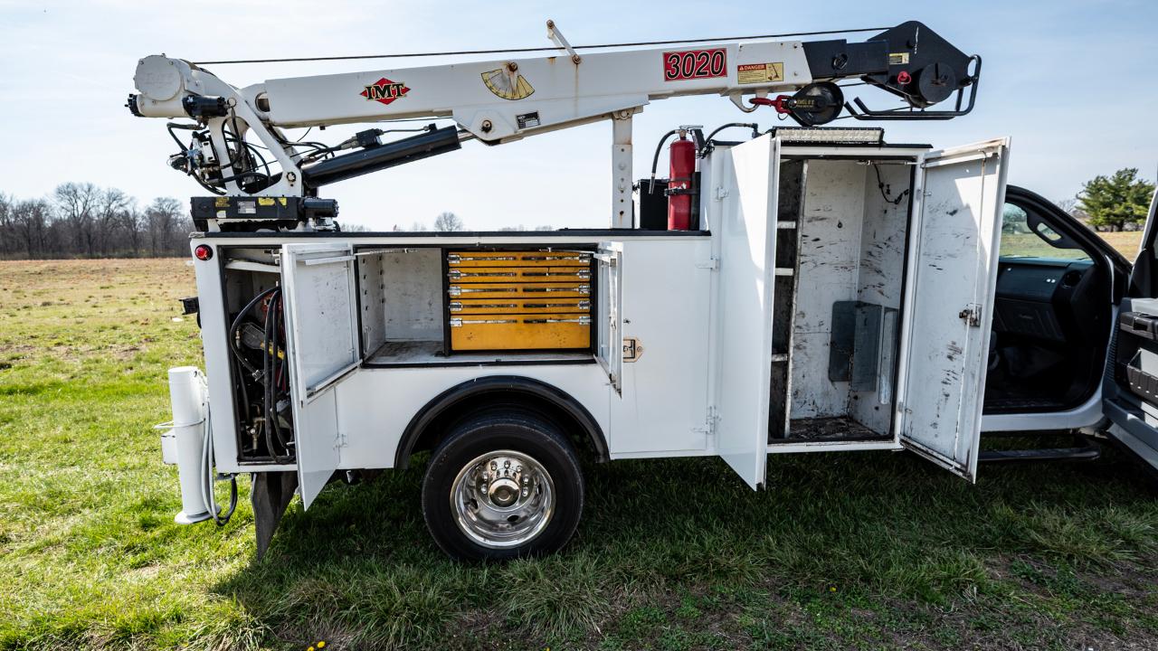 Ford F-550 Regular Cab DRW 2WD 2016