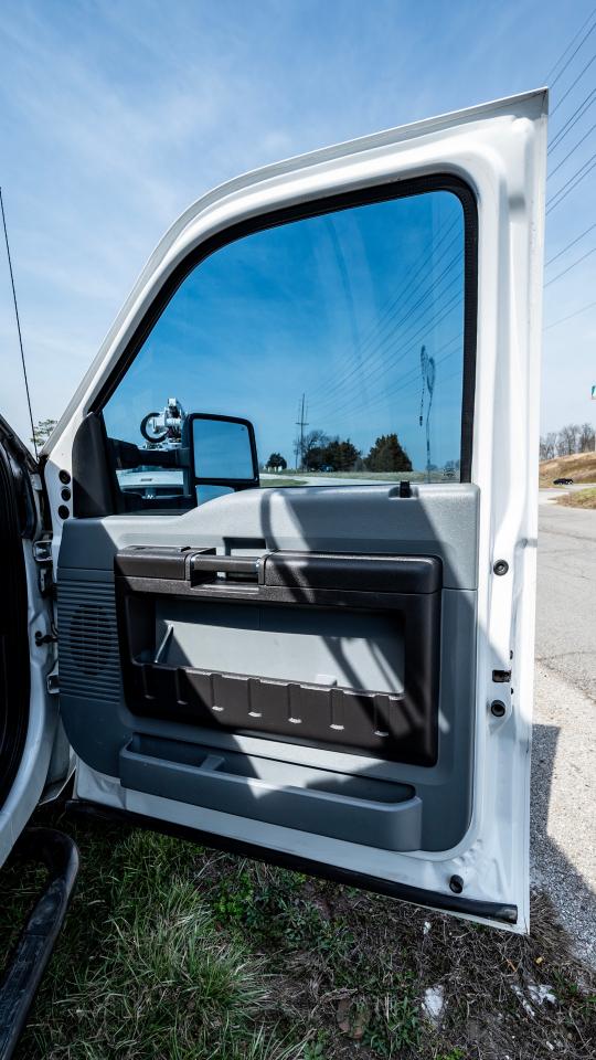 Ford F-550 Regular Cab DRW 2WD 2016