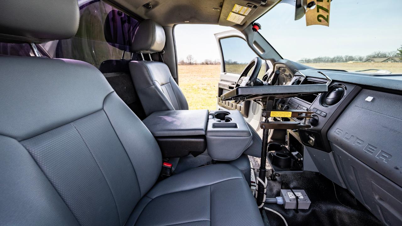 Ford F-550 Regular Cab DRW 2WD 2016