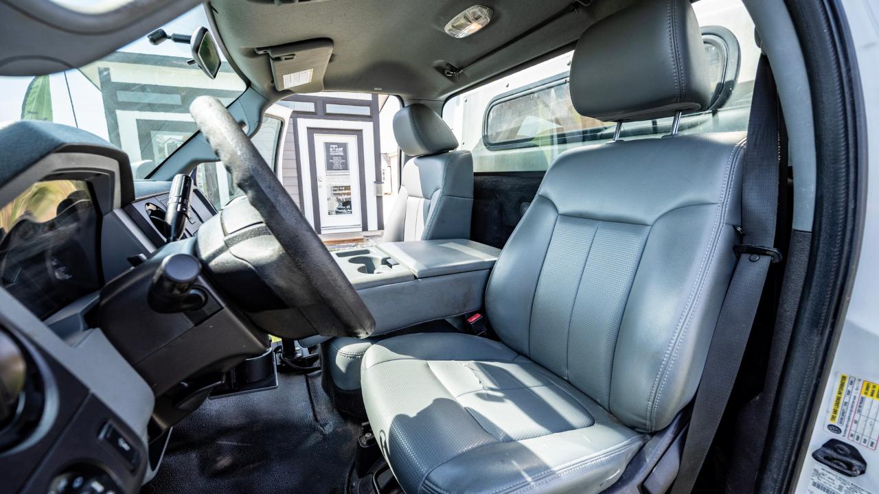 Ford F-250 SD XLT 2WD 2011