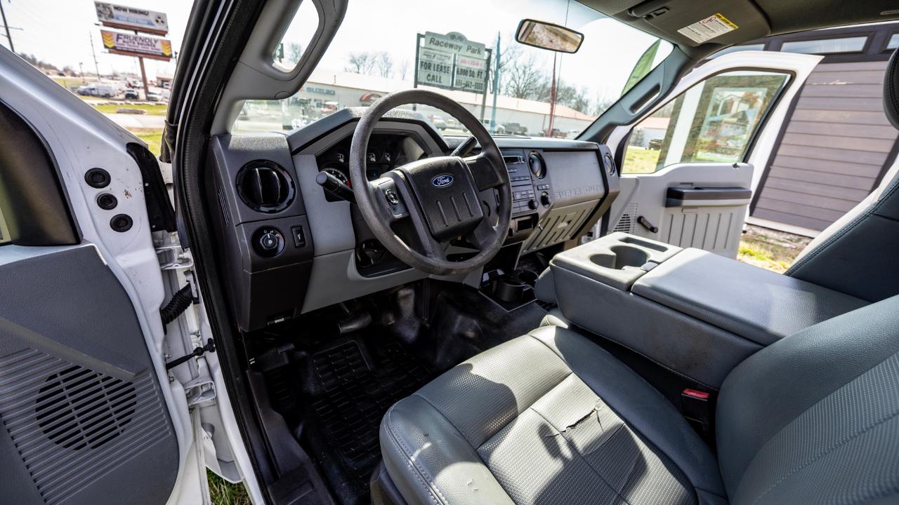 Ford F-250 SD XLT 2WD 2011