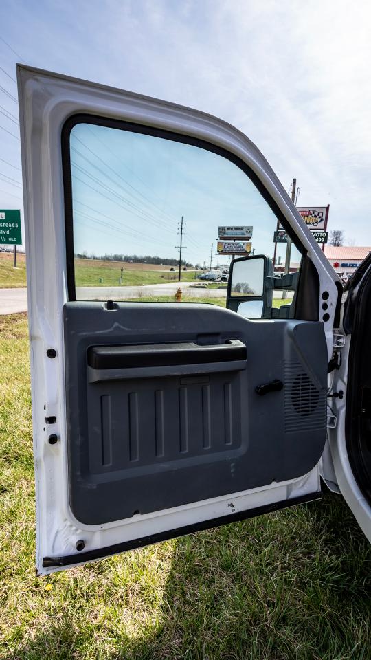 Ford F-250 SD XLT 2WD 2011