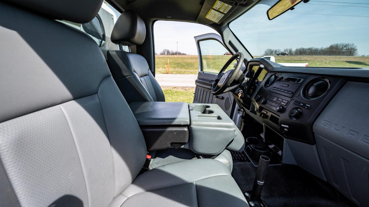 Ford F-250 SD XLT 2WD 2011