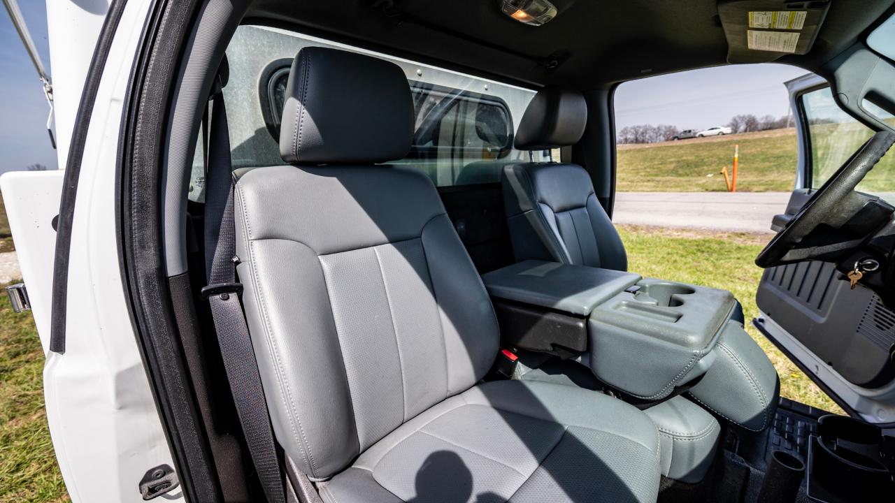 Ford F-250 SD XLT 2WD 2011