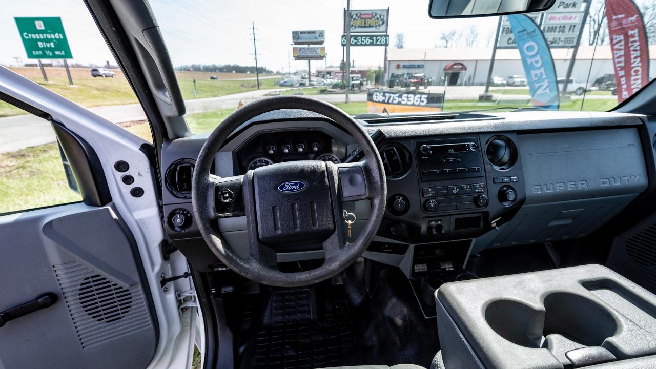 Ford F-250 SD XLT 2WD 2011