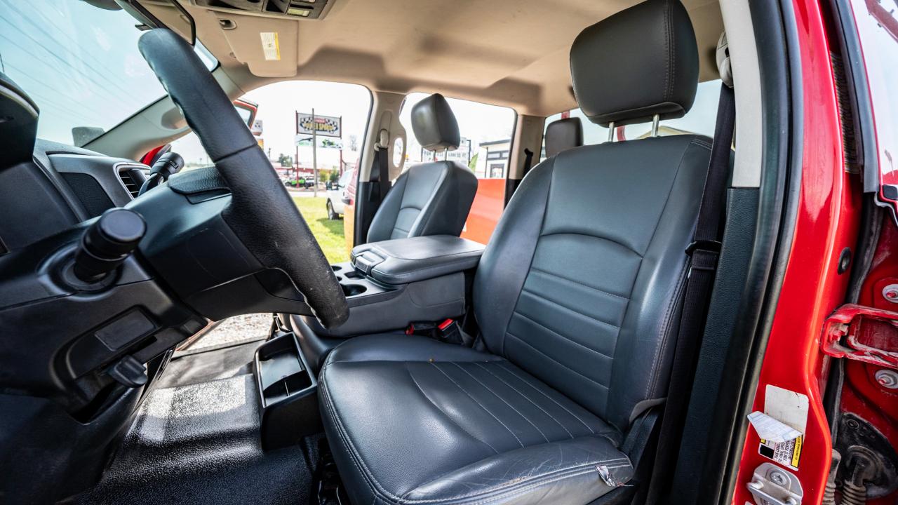 RAM 5500 Crew Cab SWB 4WD DRW 2016