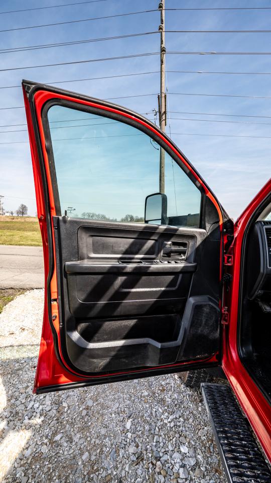 RAM 5500 Crew Cab SWB 4WD DRW 2016