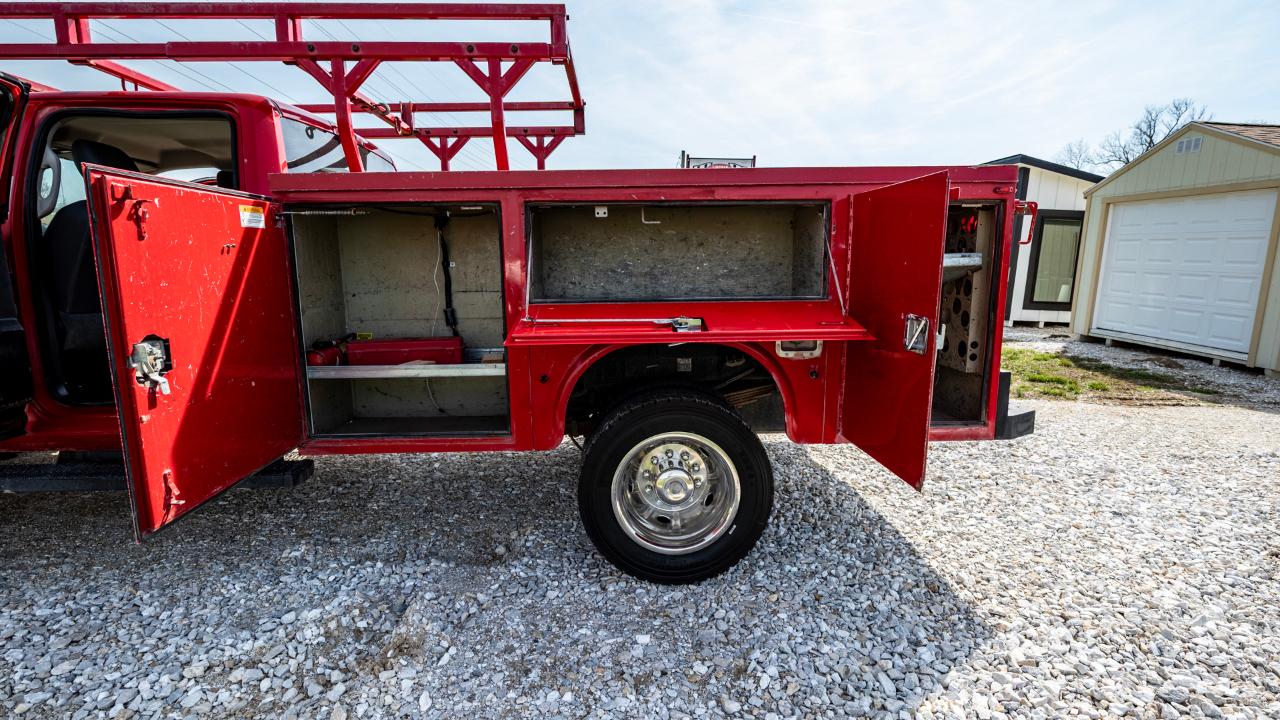 RAM 5500 Crew Cab SWB 4WD DRW 2016