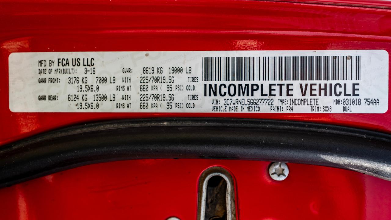 RAM 5500 Crew Cab SWB 4WD DRW 2016