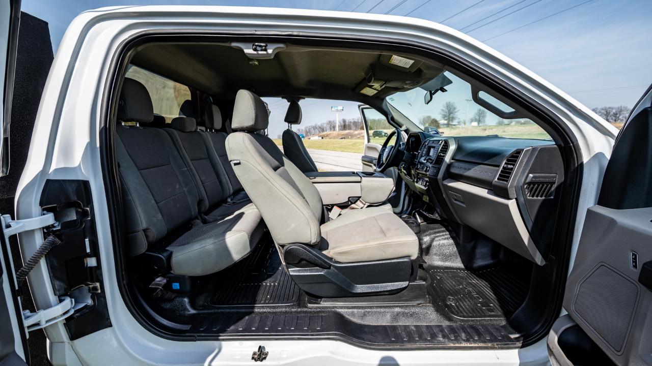 Ford F-450 SD SuperCab DRW 2WD 2017