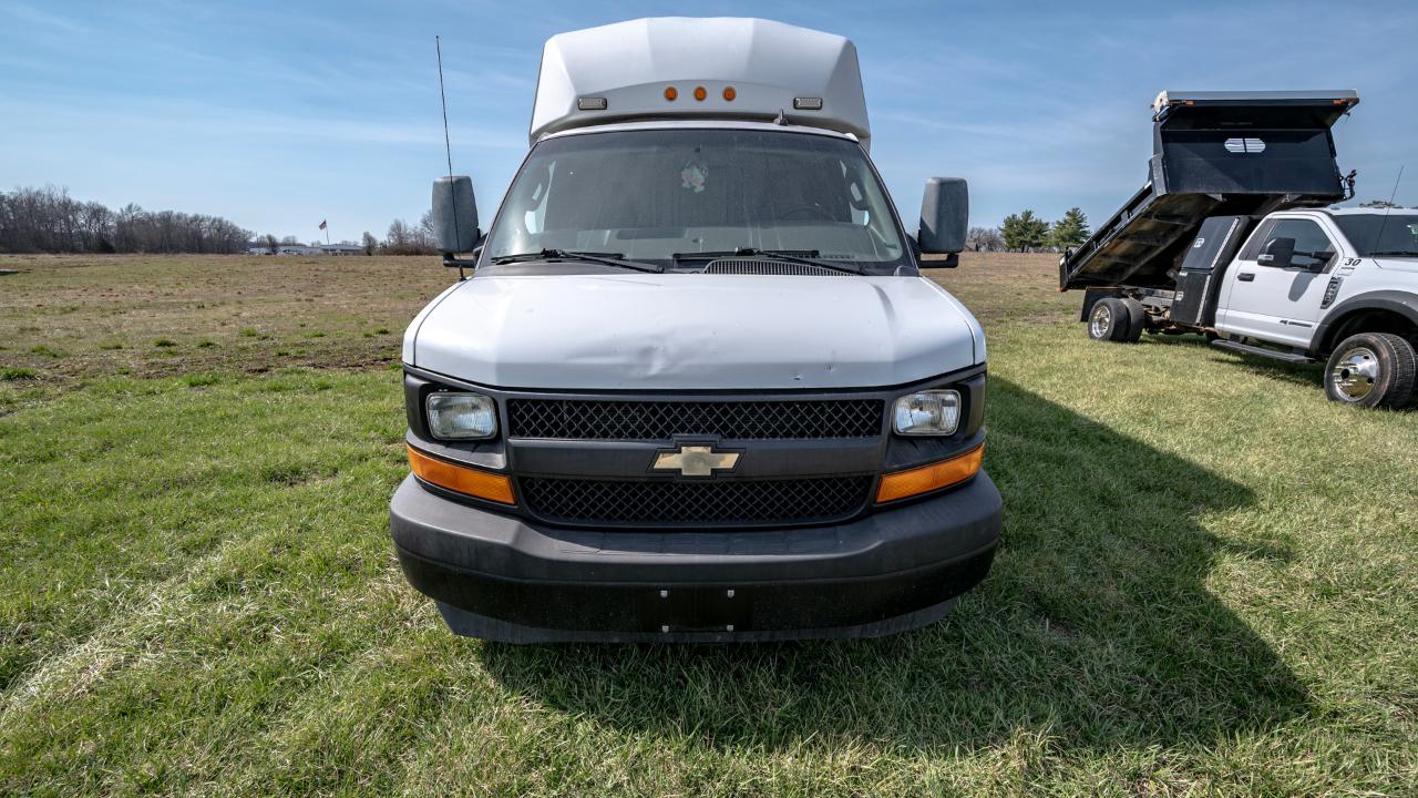 Chevrolet Express G3500 139" 2017