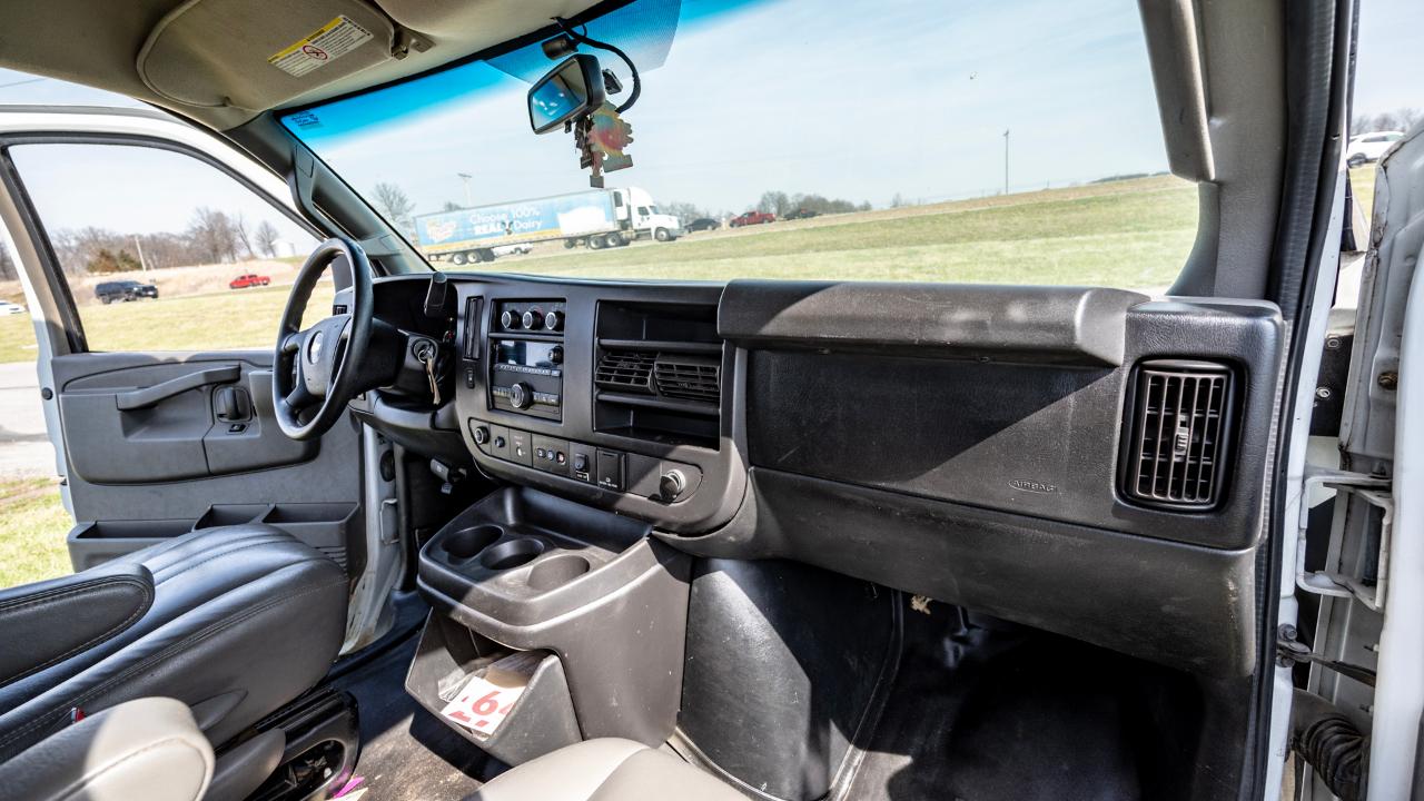 Chevrolet Express G3500 139" 2017