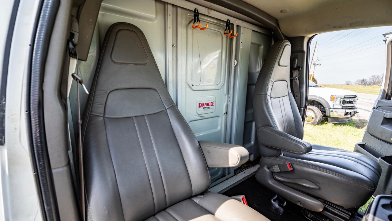 Chevrolet Express G3500 139" 2017