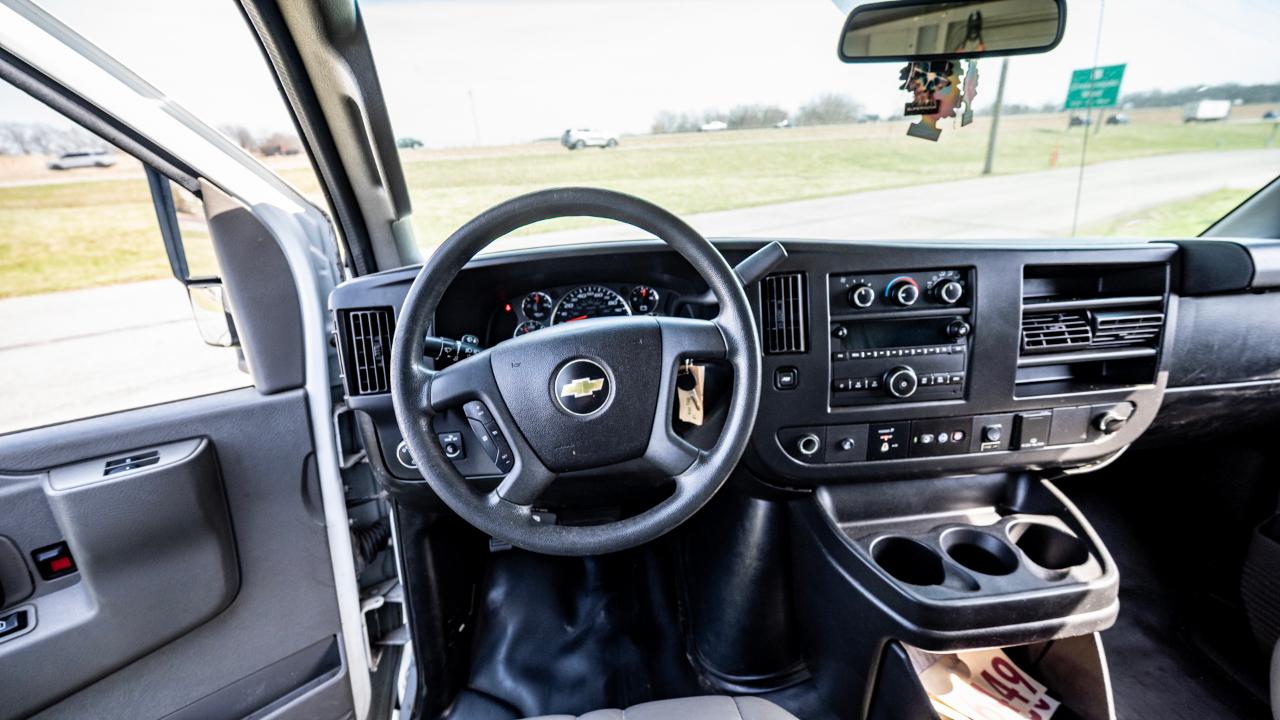 Chevrolet Express G3500 139" 2017