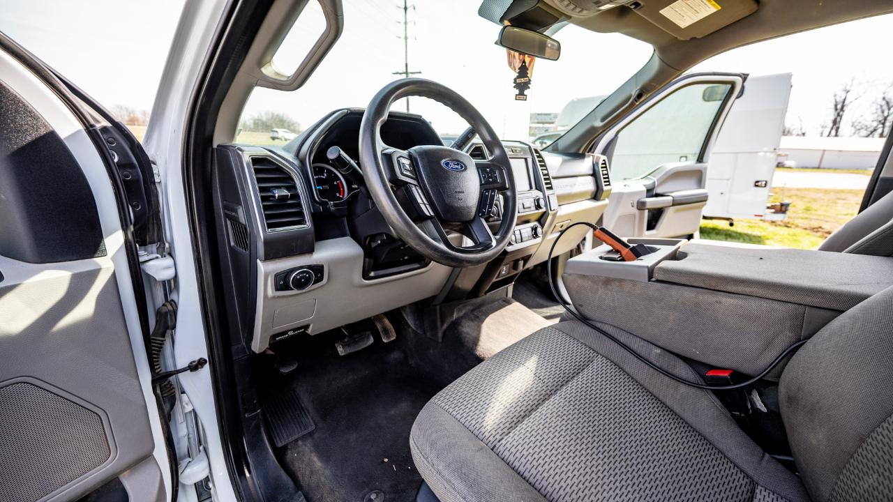 Ford F-550 Regular Cab DRW 4WD 2021