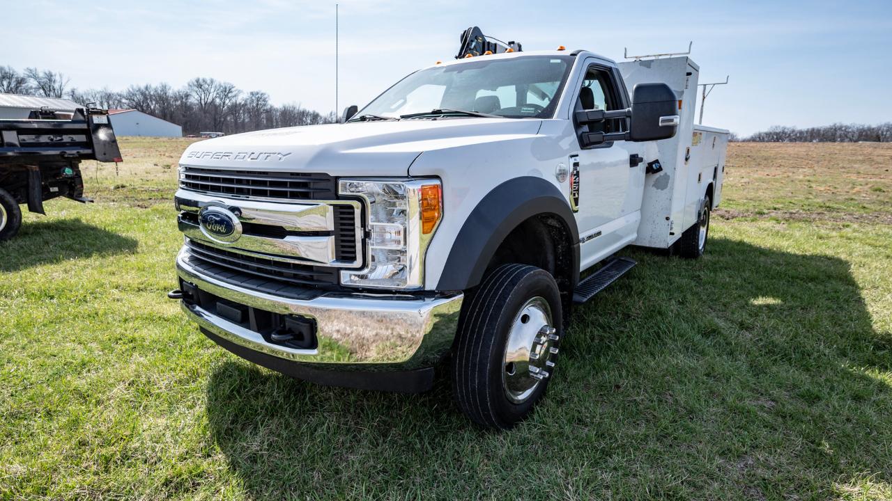 Ford F-450 SD Regular Cab DRW 2WD 2017
