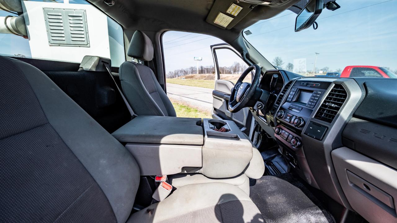 Ford F-450 SD Regular Cab DRW 2WD 2017