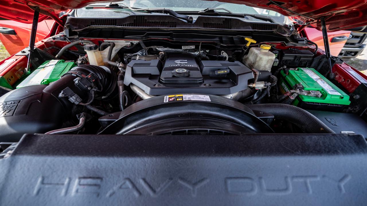 RAM 5500 Crew Cab SWB 2WD DRW 2016